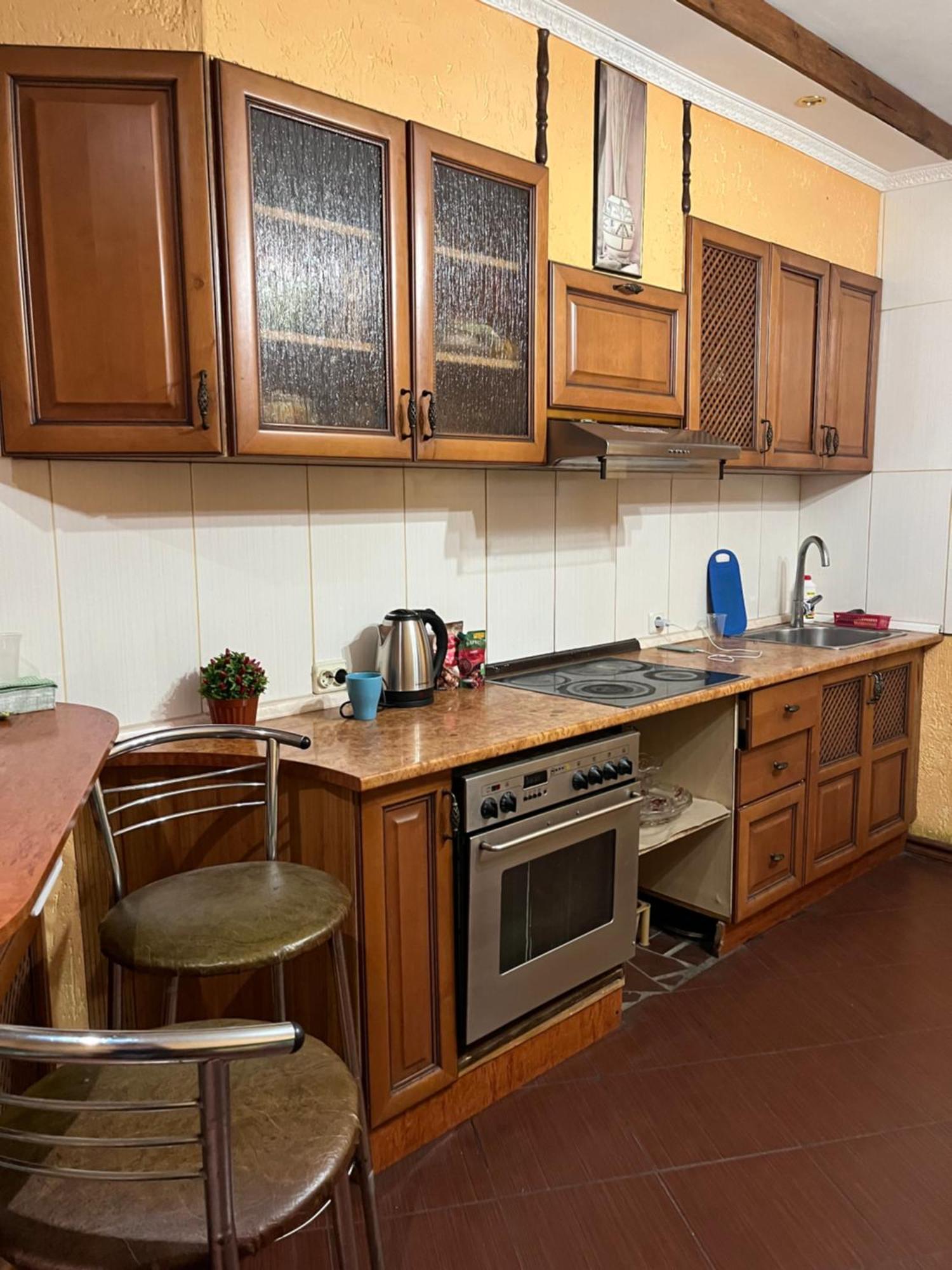 Ararat-Osokorki Hostel キエフ エクステリア 写真